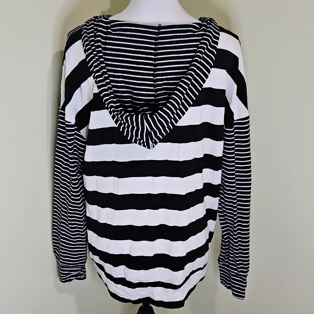 ANDTHEWHY Black and White Striped Hooded Shirt - Picture 3 of 5